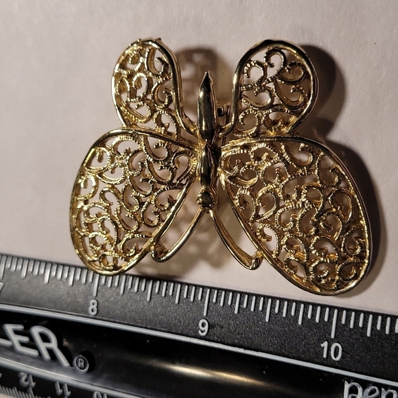 Stamped Butterfly 🦋 Brooch - Picture 7 of 8